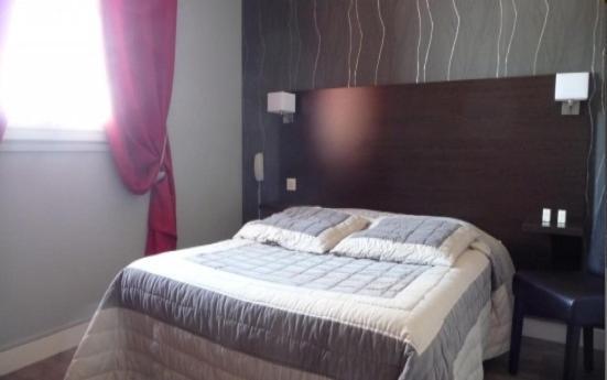 Logis Hotel De La Tour Masseret Room photo